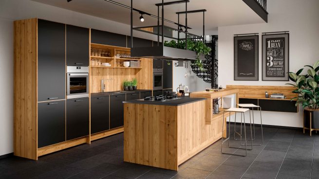 Edition 150 in Antikfichte und Glas Graphite Black, Oster Küche